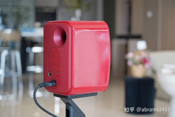 音箱连接大小不一样_大音箱与小音箱怎样连接_音箱连接大小怎么调节